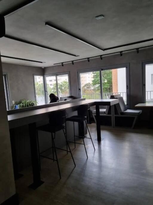 Apartamento Mobiliado, Com Garagem, 50m Metro Brooklin, Proximo Shopping Morumbi Em Sp *